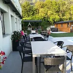 Konukevi Gaestehaus Tschertou Ferlach