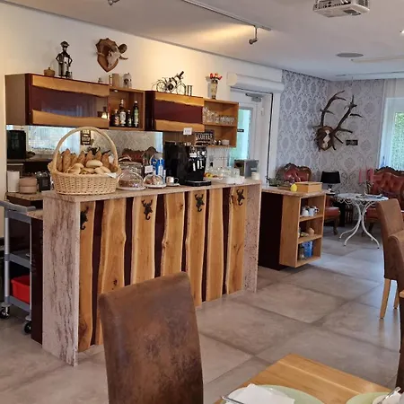 Konukevi Gaestehaus Tschertou Ferlach