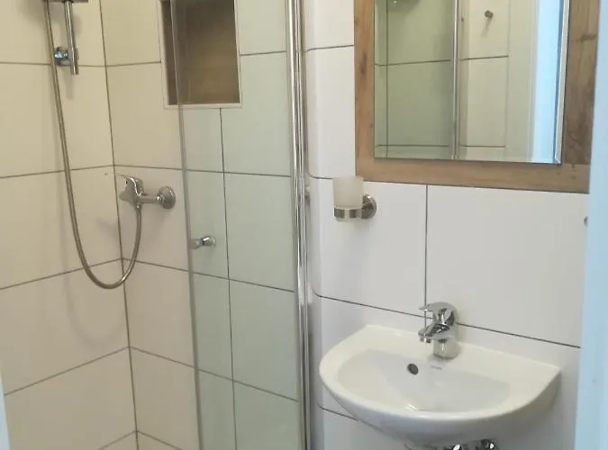 Gaestehaus Tschertou 3* 弗拉奇