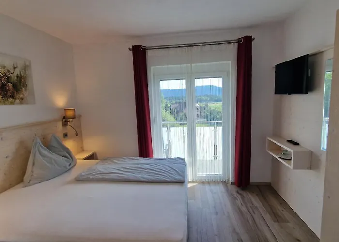 招待所 Gaestehaus Tschertou