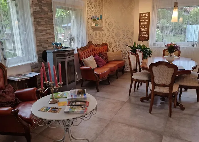 招待所 Gaestehaus Tschertou