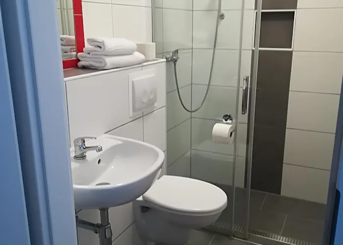 招待所 Gaestehaus Tschertou