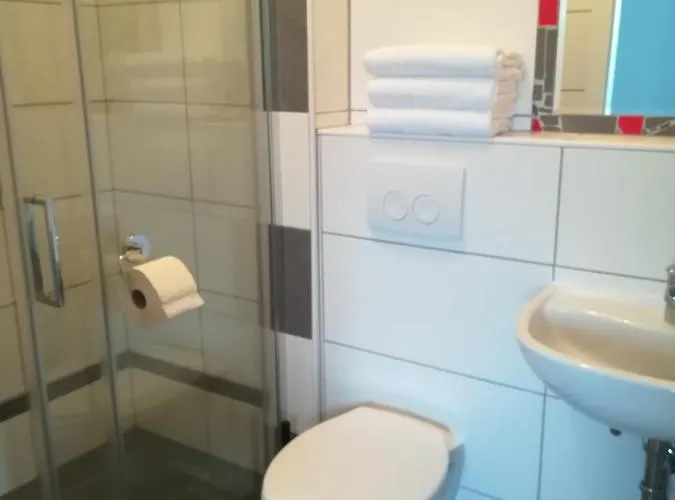 招待所 Gaestehaus Tschertou 弗拉奇